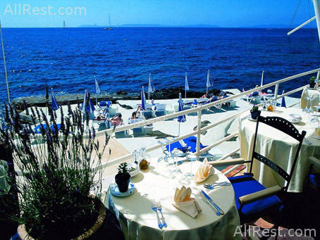 Hotel Les Roches 12